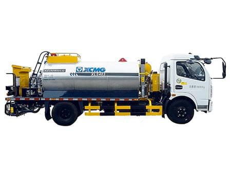 XCMG new 4m3 asphalt distributor Truck XLS403