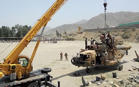 XCMG truck crane participates in lifting at lraq military base